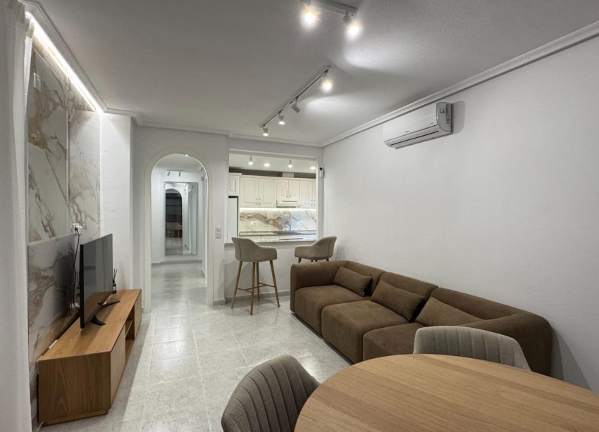 Resale - Apartment - Orihuela Costa - Villamartín-Las Filipinas