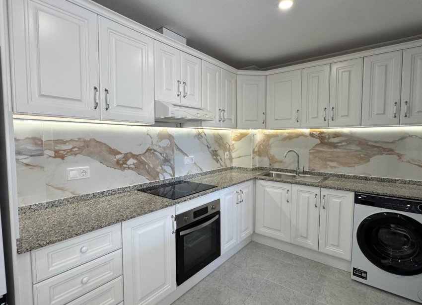 Resale - Apartment - Orihuela Costa - Villamartín-Las Filipinas