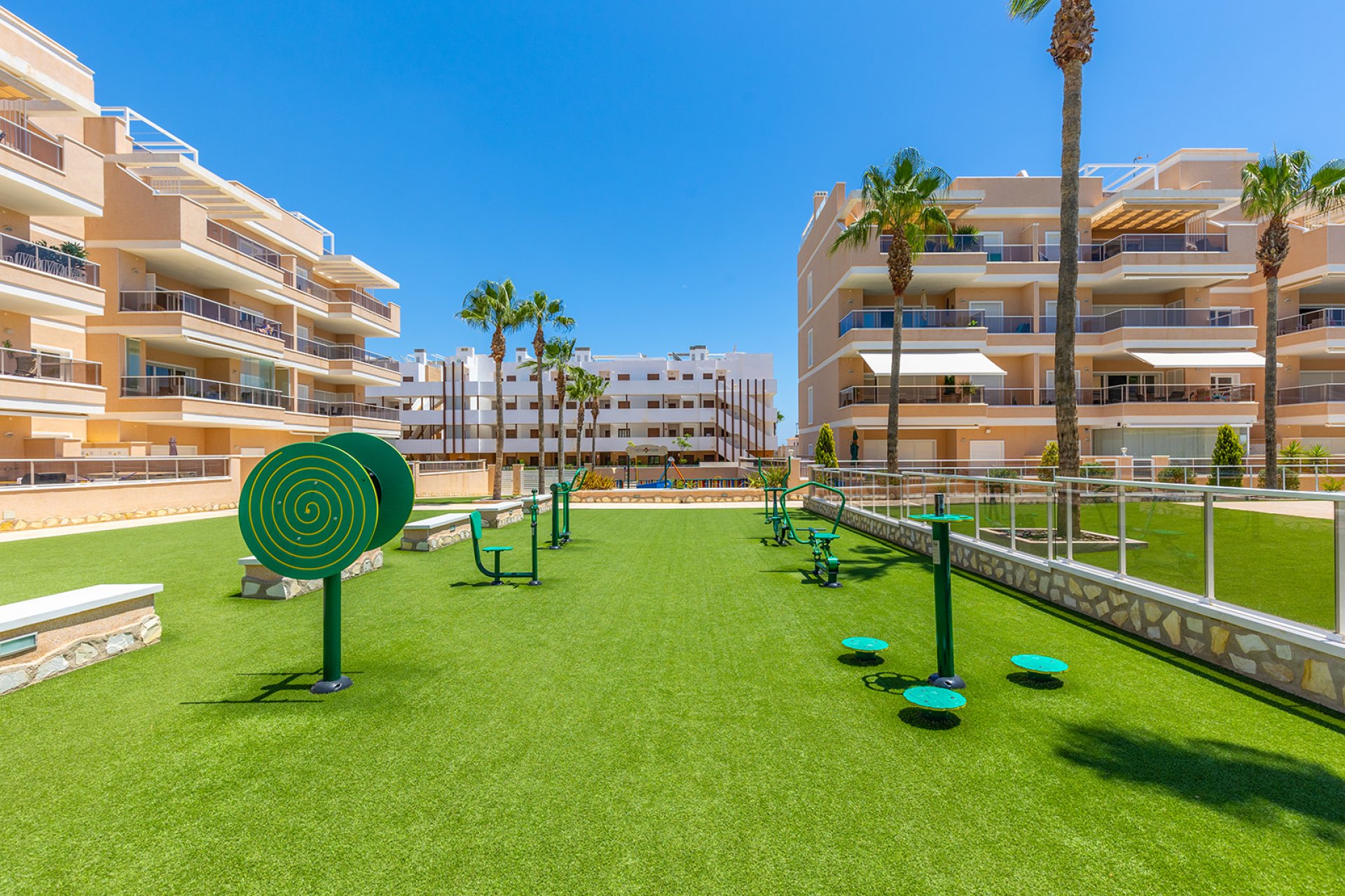 Resale - Apartment - Orihuela Costa - Villamartín-Las Filipinas