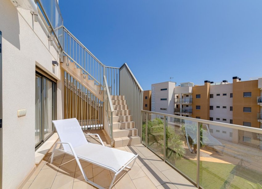 Resale - Apartment - Orihuela Costa - Villamartín