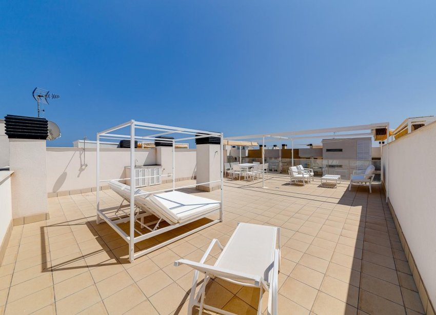 Resale - Apartment - Orihuela Costa - Villamartín