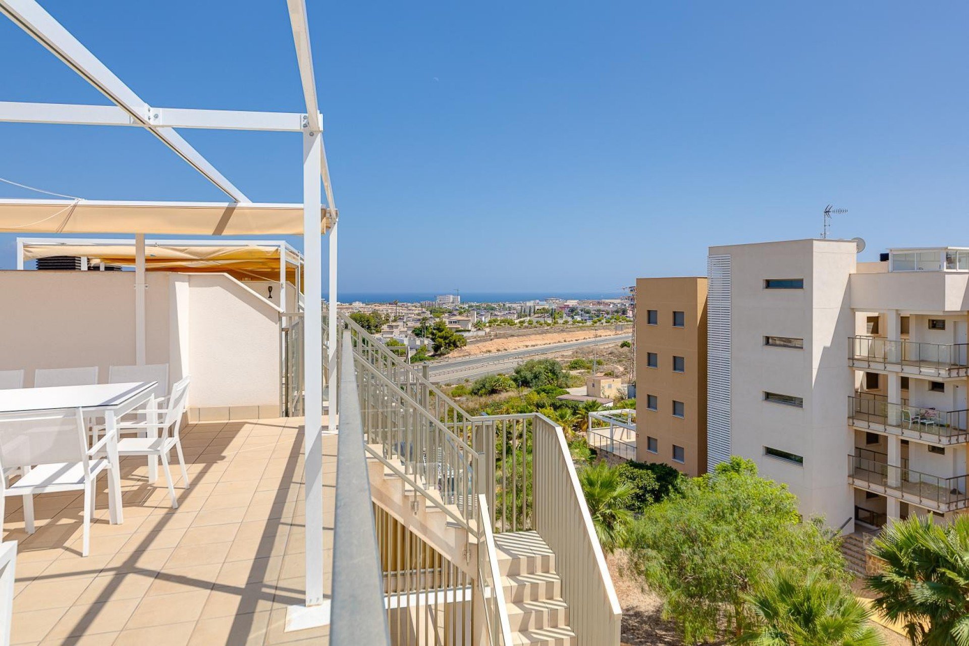 Resale - Apartment - Orihuela Costa - Villamartín