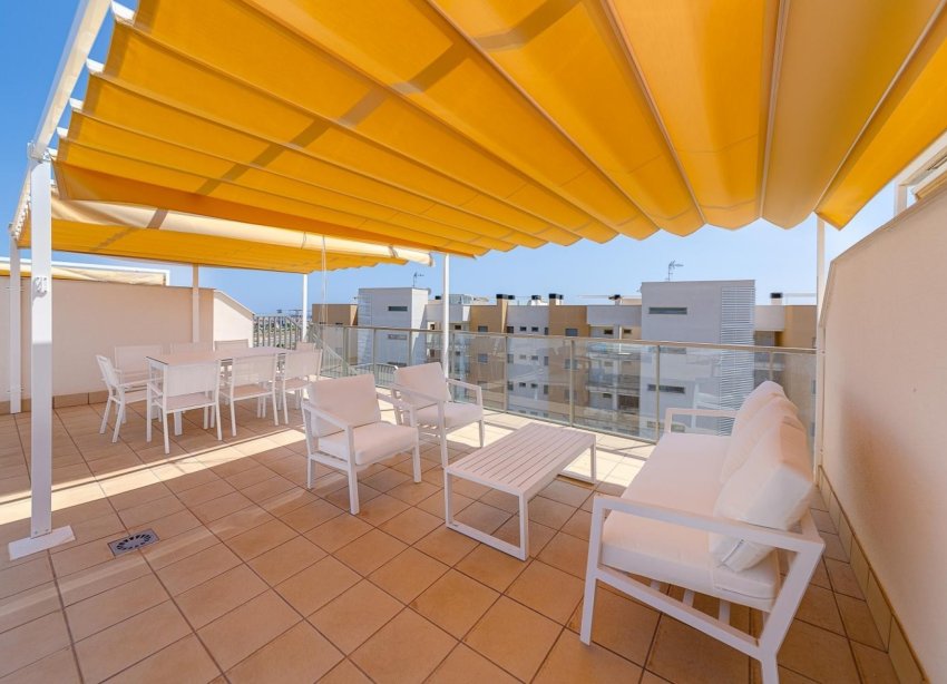 Resale - Apartment - Orihuela Costa - Villamartín