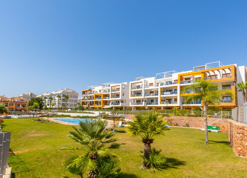 Resale - Apartment - Orihuela Costa - Villamartín