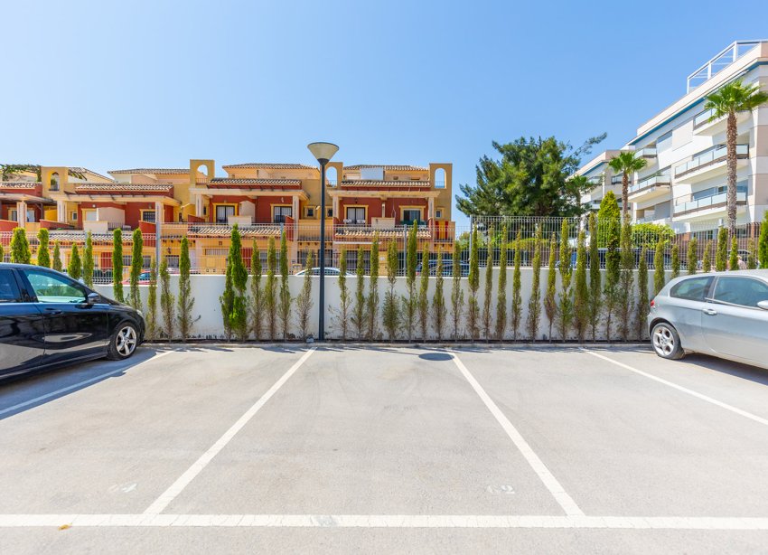 Resale - Apartment - Orihuela Costa - Villamartín