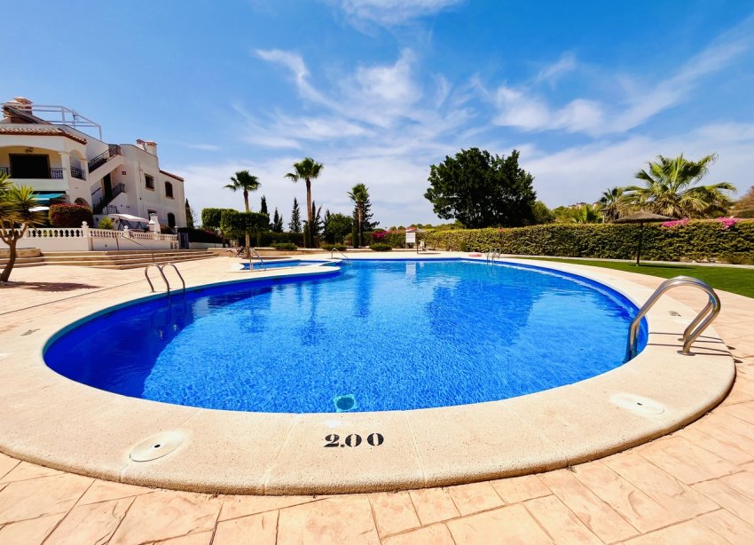 Resale - Apartment - Orihuela Costa - Villamartin