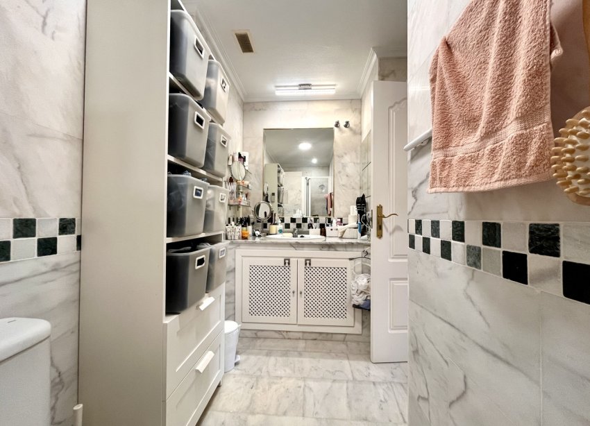 Resale - Apartment - Orihuela Costa - Villamartin