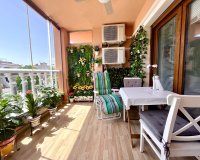 Resale - Apartment - Orihuela Costa - Villamartin