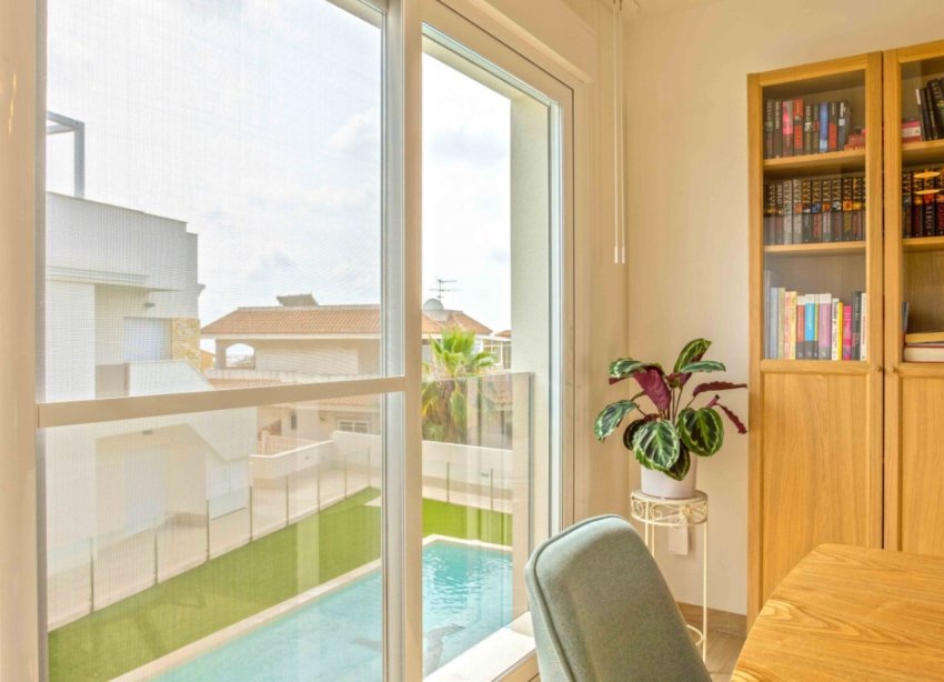 Resale - Apartment - Orihuela Costa - Villamartín