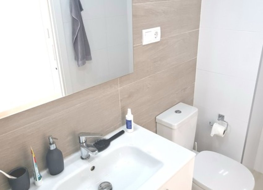 Resale - Apartment - Orihuela Costa - Villamartin