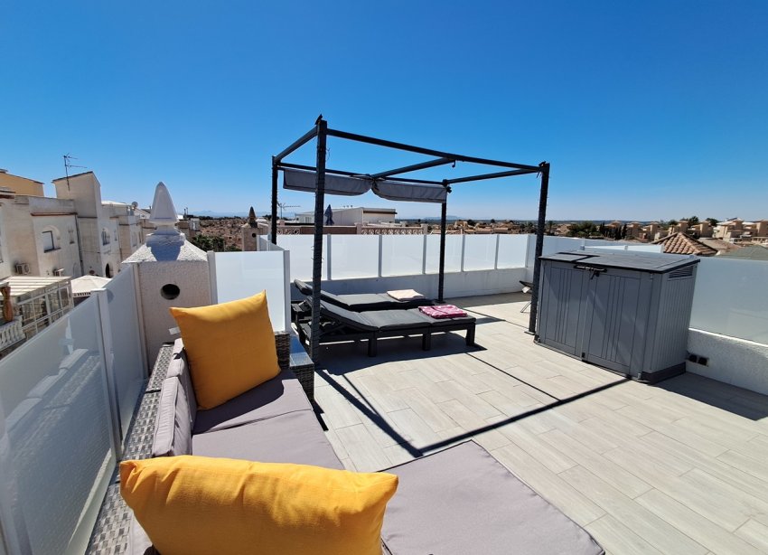 Resale - Apartment - Orihuela Costa - Villamartin