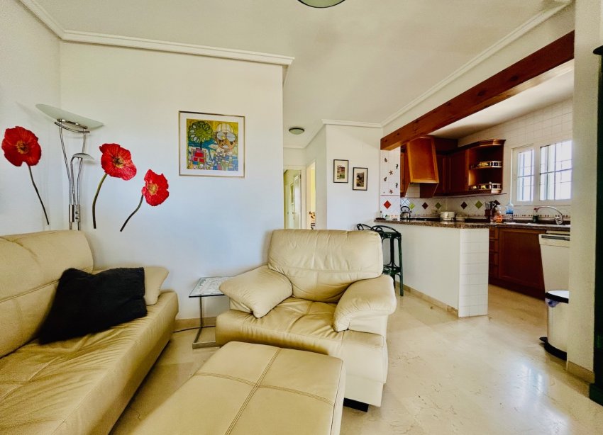 Resale - Apartment - Orihuela Costa - Villamartín