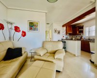 Resale - Apartment - Orihuela Costa - Villamartín