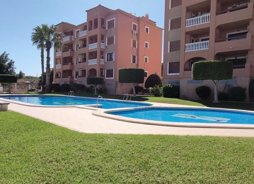 Resale - Apartment - Orihuela Costa - Villamartin