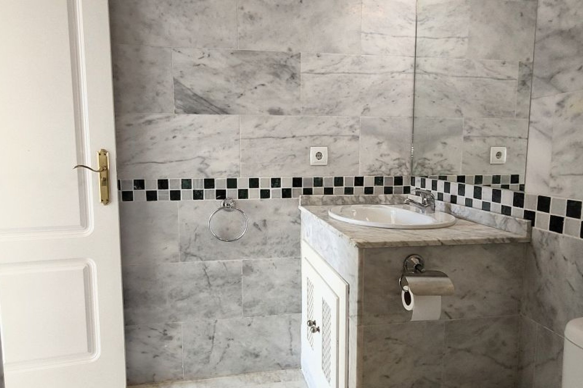 Resale - Apartment - Orihuela Costa - Villamartin