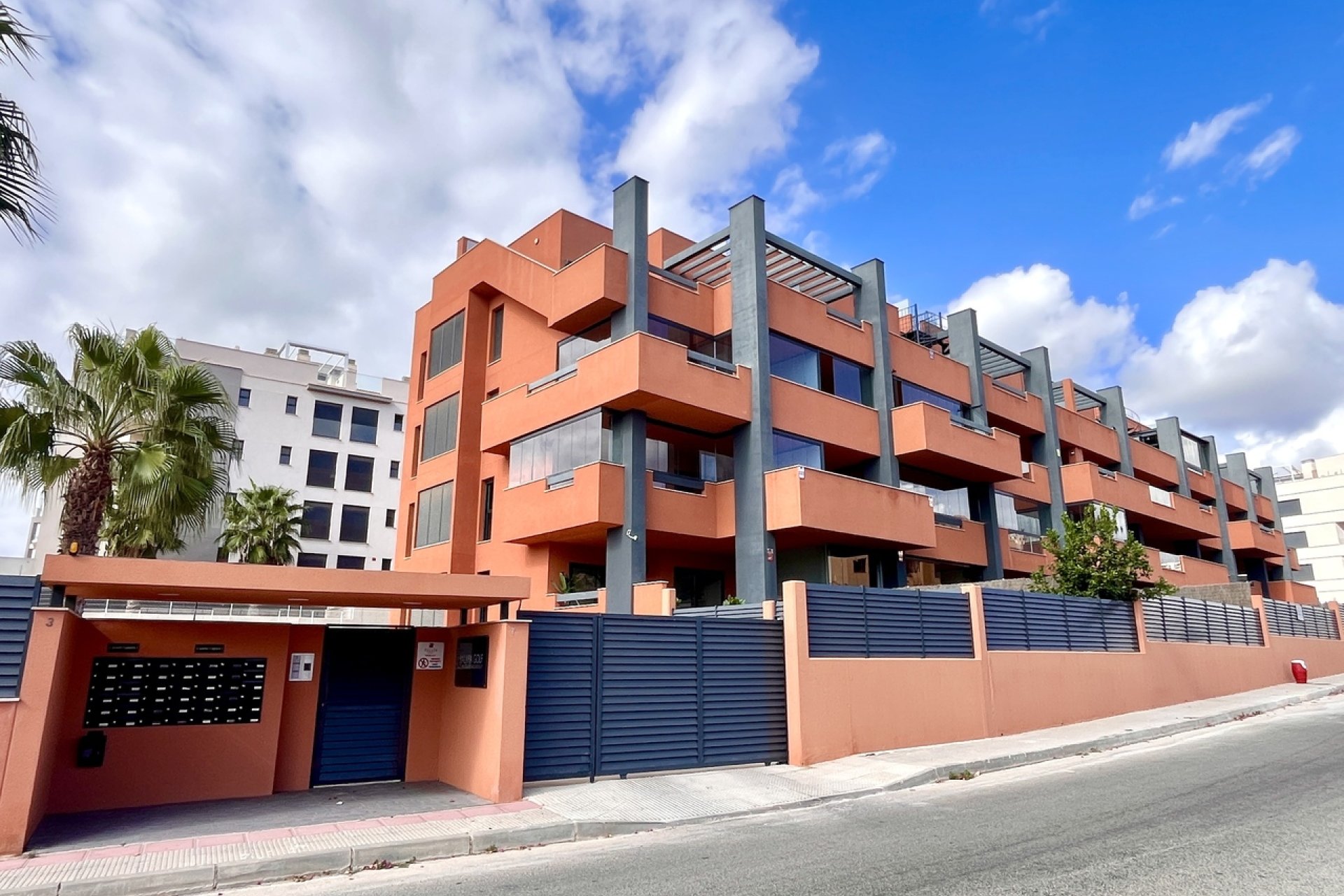Resale - Apartment - Orihuela Costa - Villamartin