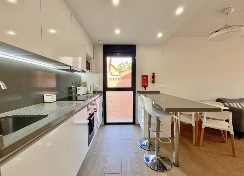 Resale - Apartment - Orihuela Costa - Villamartin