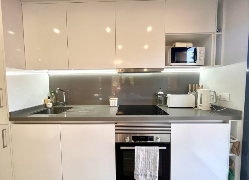 Resale - Apartment - Orihuela Costa - Villamartin