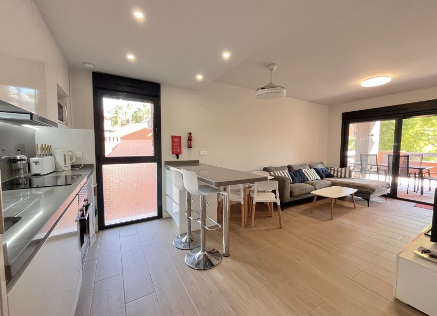 Resale - Apartment - Orihuela Costa - Villamartin