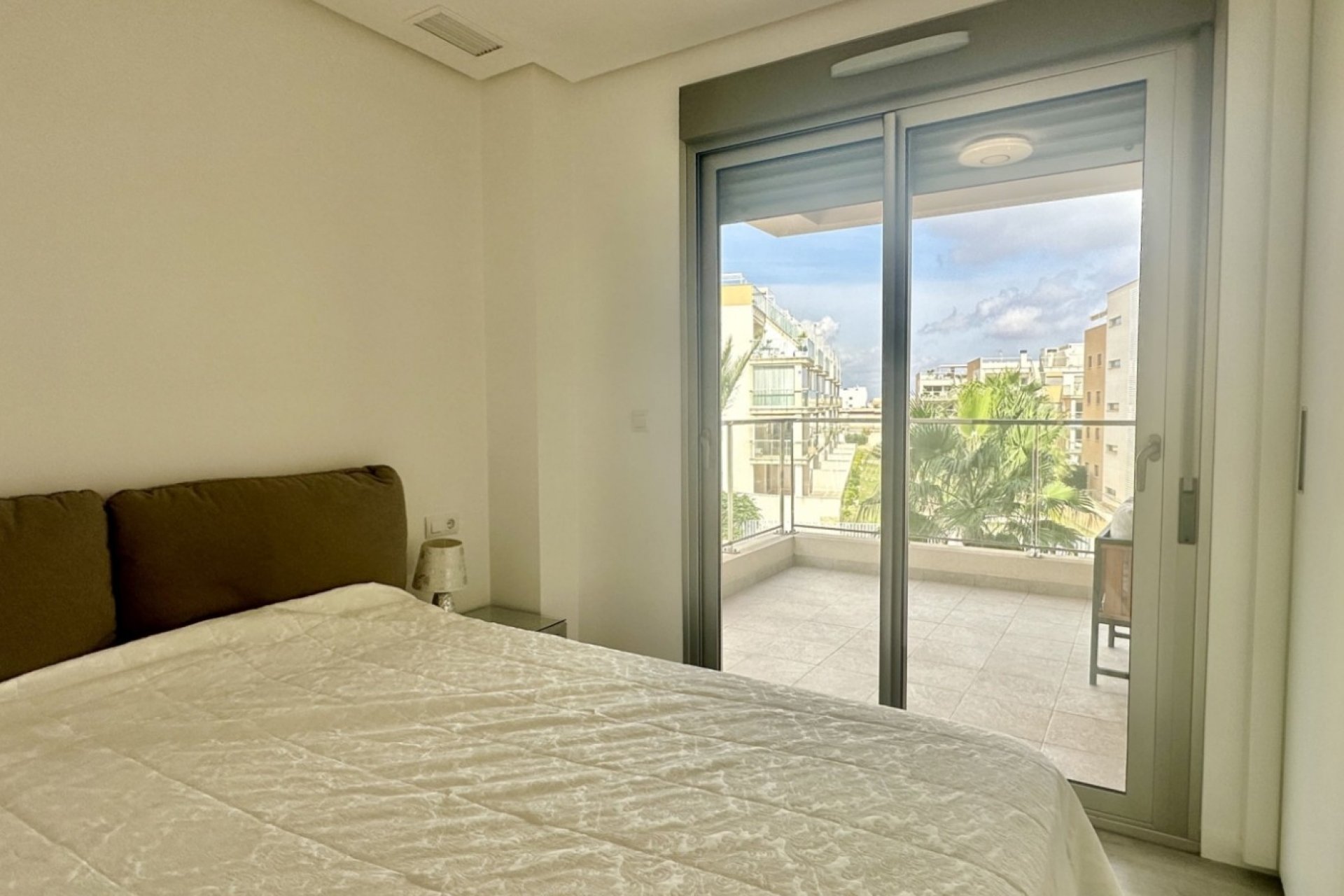 Resale - Apartment - Orihuela Costa - Villamartín