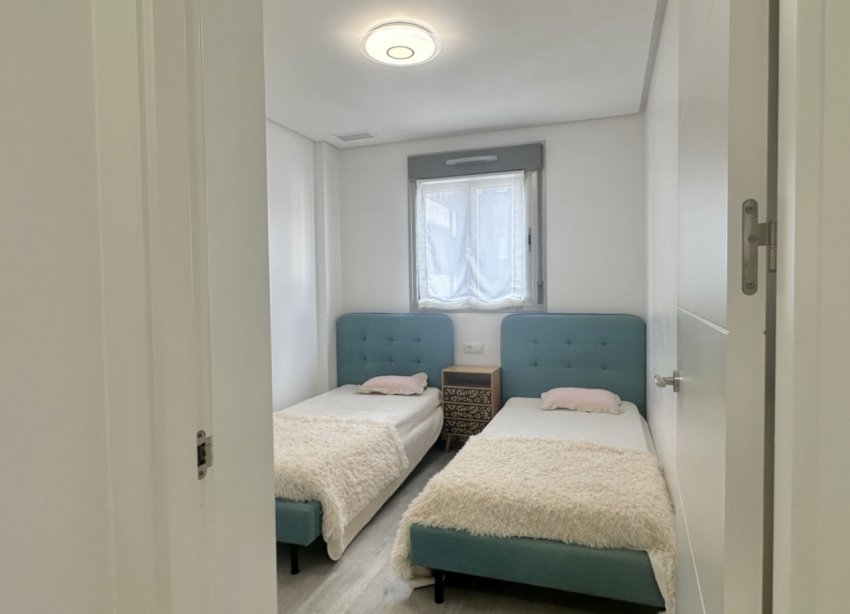 Resale - Apartment - Orihuela Costa - Villamartín