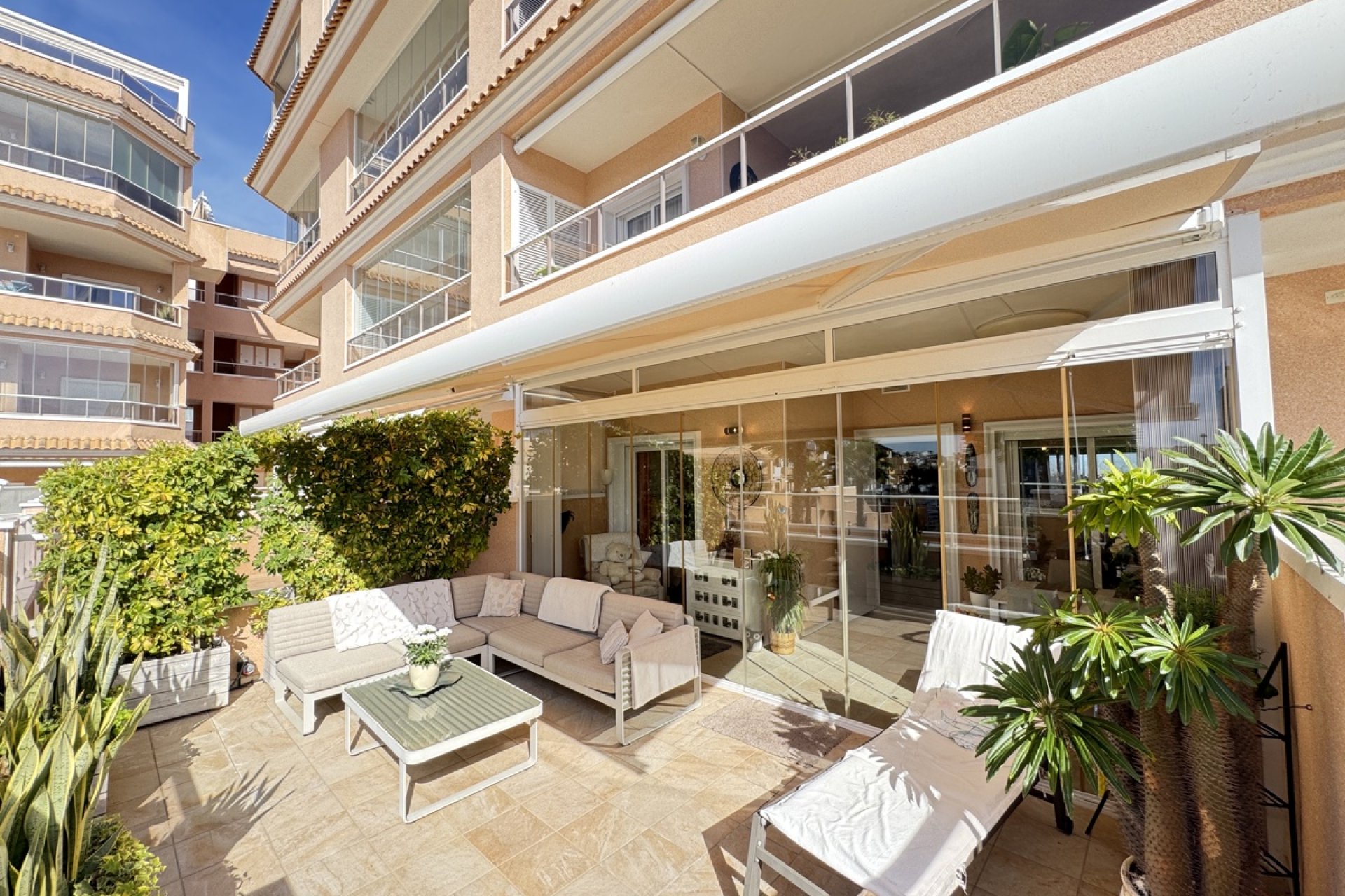 Resale - Apartment - Orihuela Costa - Villamartin