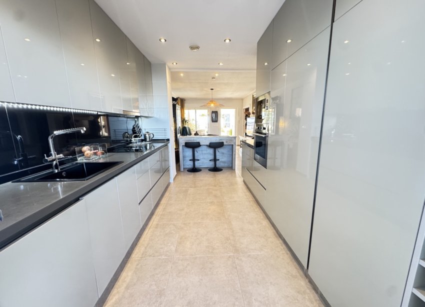 Resale - Apartment - Orihuela Costa - Villamartin