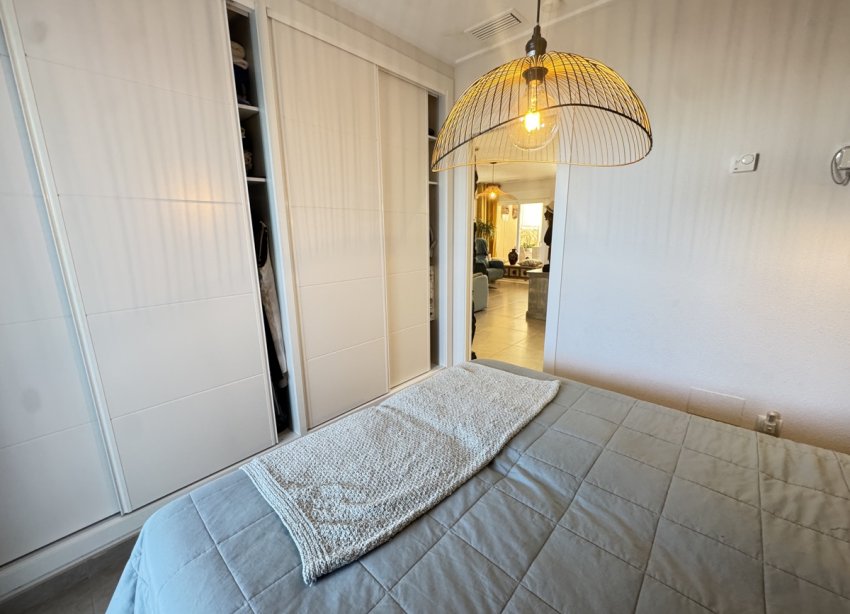 Resale - Apartment - Orihuela Costa - Villamartin