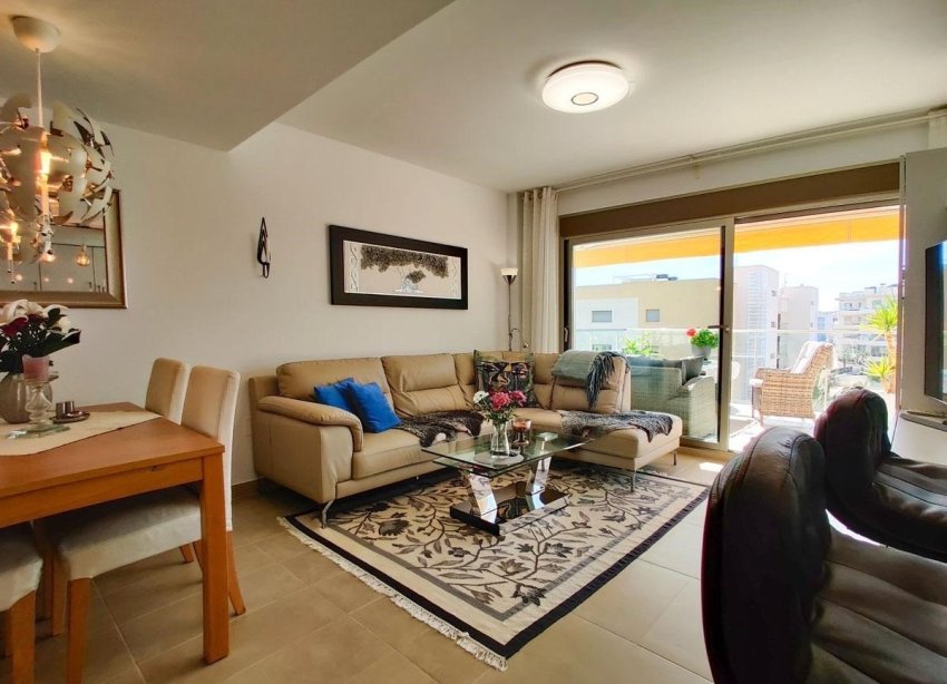 Resale - Apartment - Orihuela Costa - Villamartín