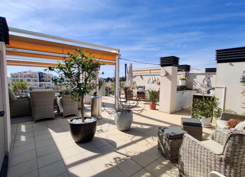 Resale - Apartment - Orihuela Costa - Villamartín