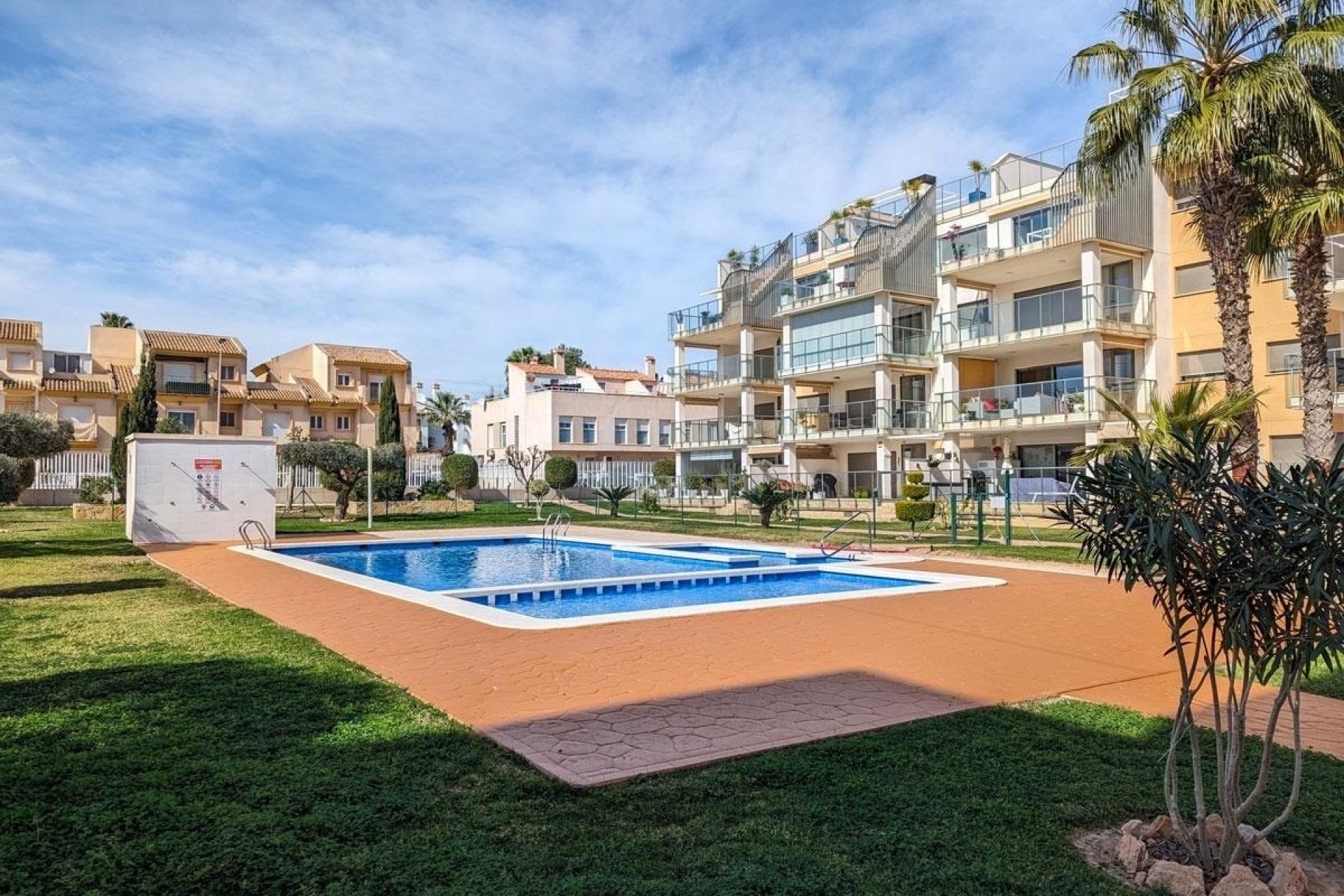 Resale - Apartment - Orihuela Costa - Villamartín