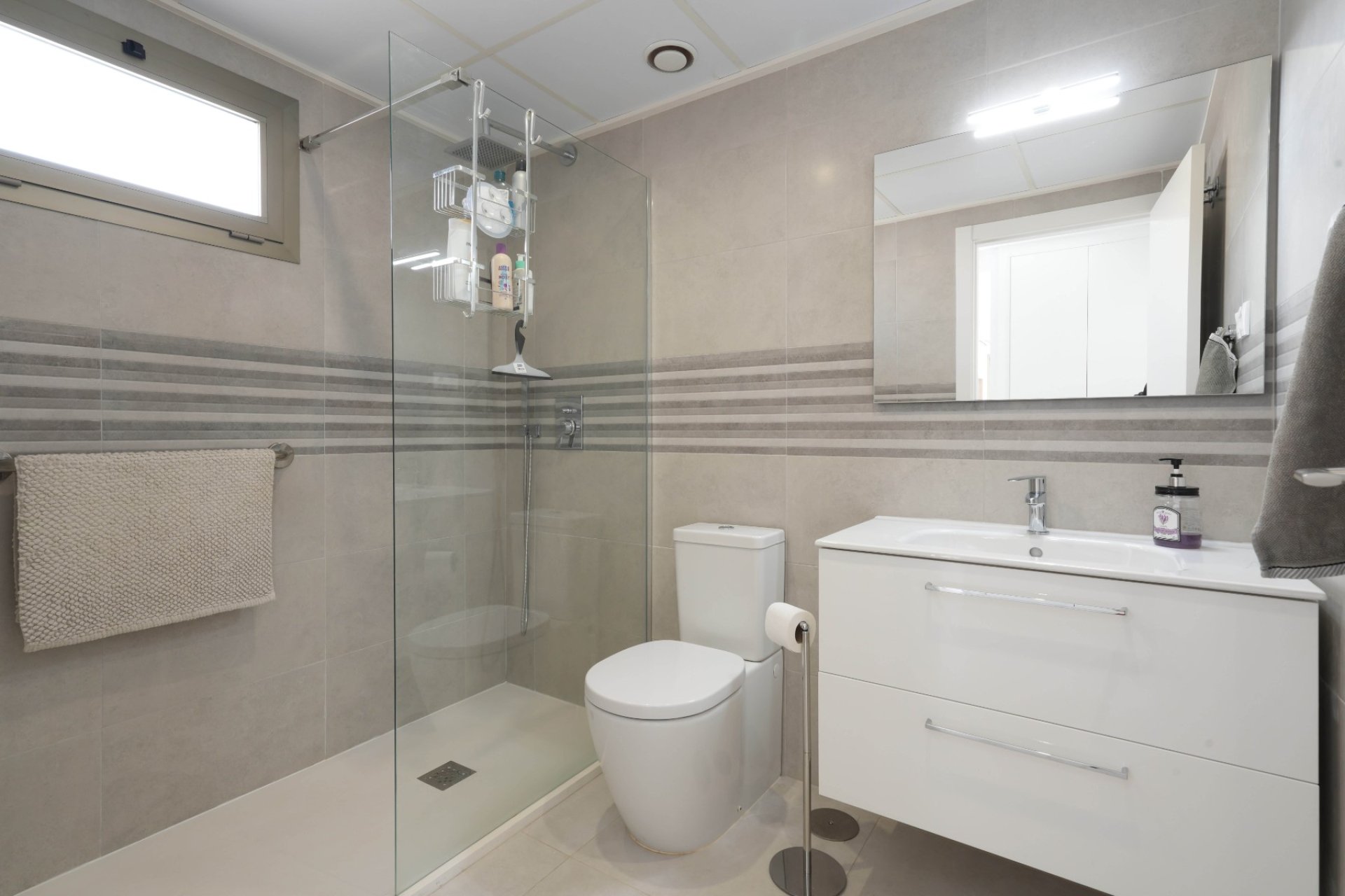 Resale - Apartment - Orihuela Costa - Villamartín