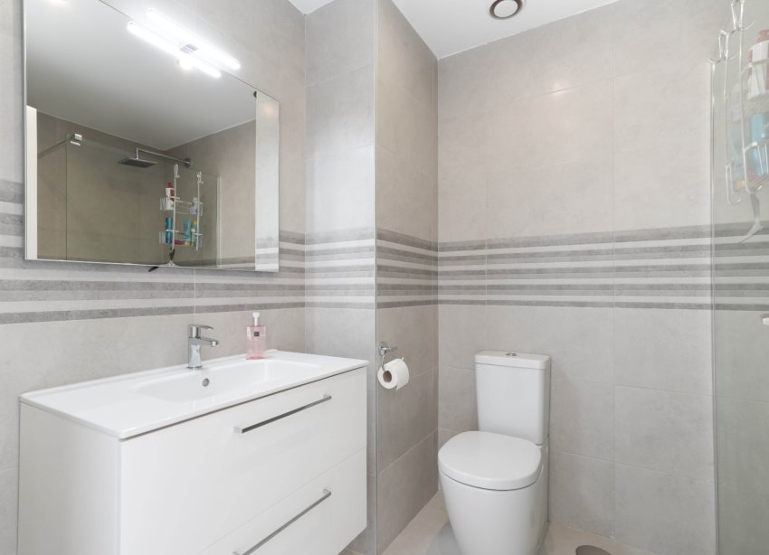 Resale - Apartment - Orihuela Costa - Villamartín