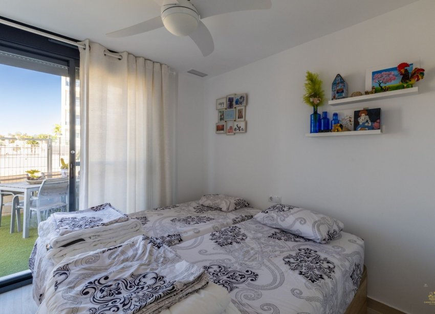 Resale - Apartment - Orihuela Costa - Villamartín