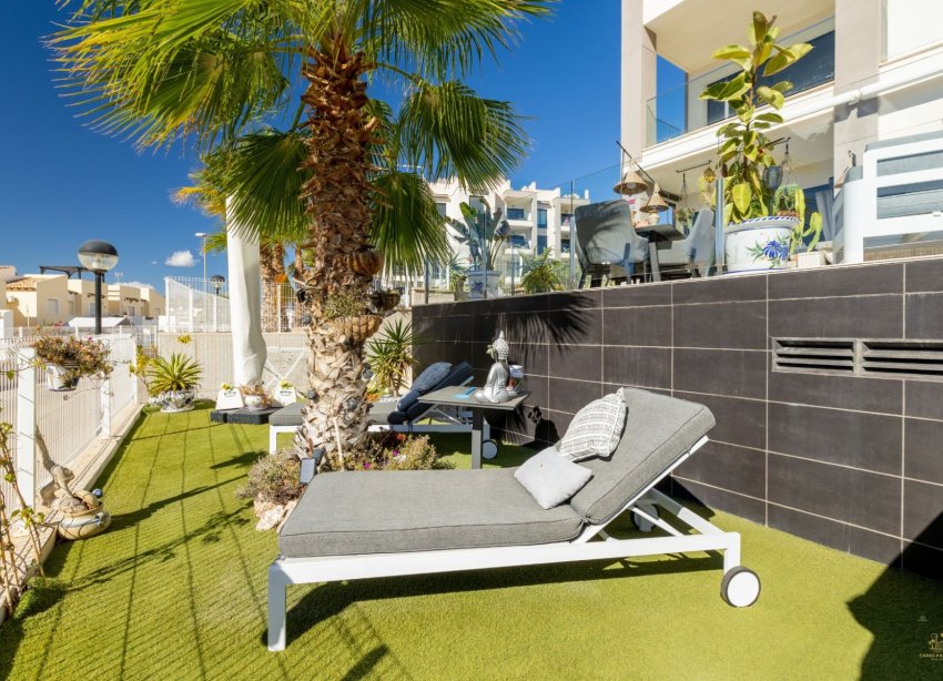 Resale - Apartment - Orihuela Costa - Villamartín