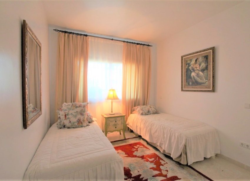 Resale - Apartment - Orihuela Costa - Villamartin
