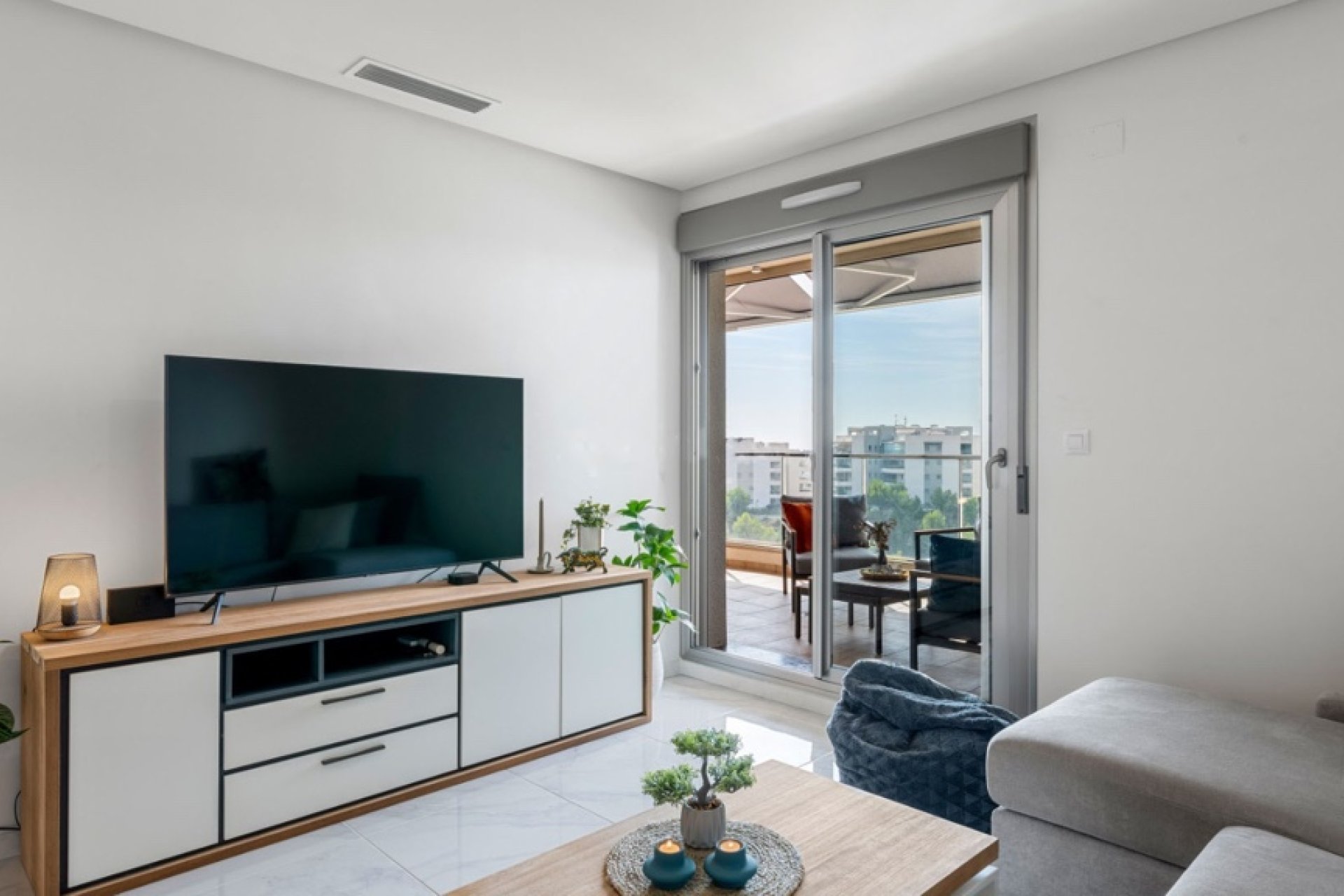 Resale - Apartment - Orihuela Costa - Villamartín