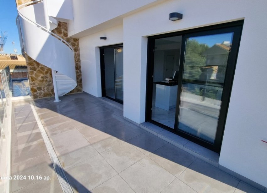 Resale - Apartment - Orihuela Costa - Villamartin