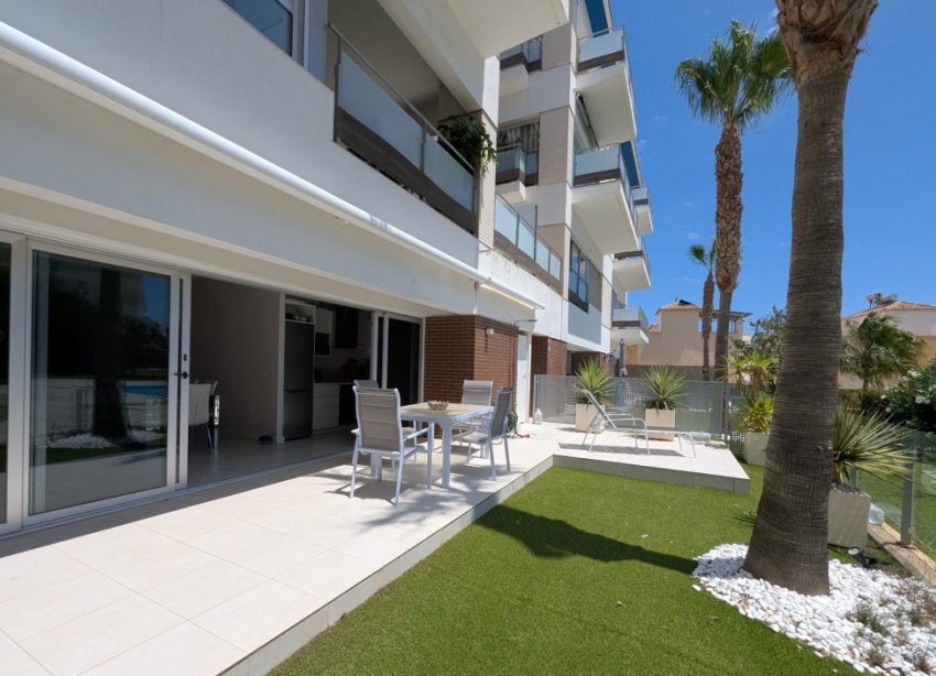 Resale - Apartment - Orihuela Costa - Villamartín