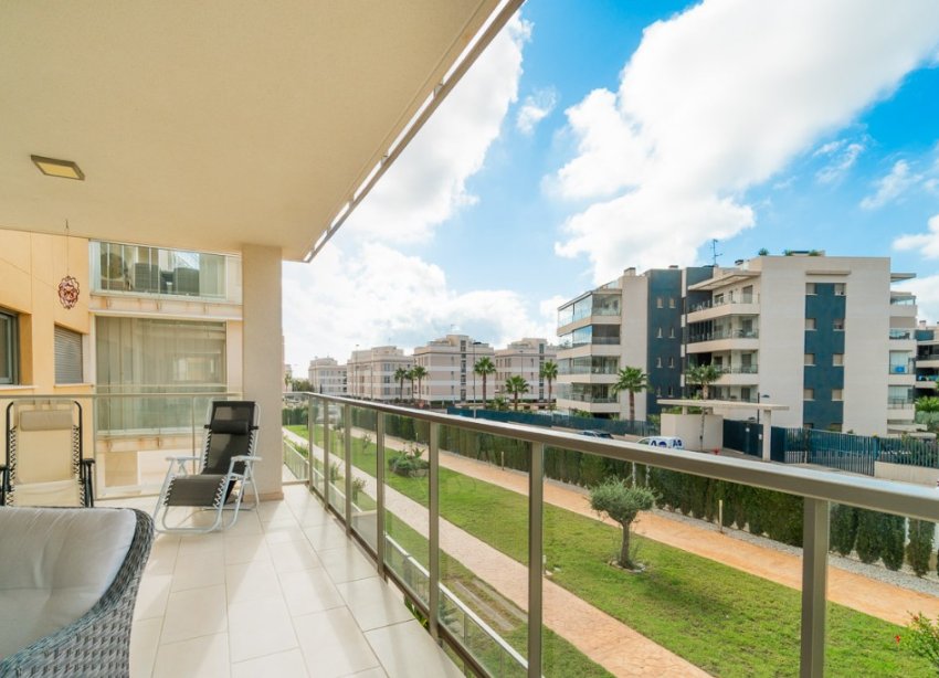 Resale - Apartment - Orihuela Costa - Villamartin