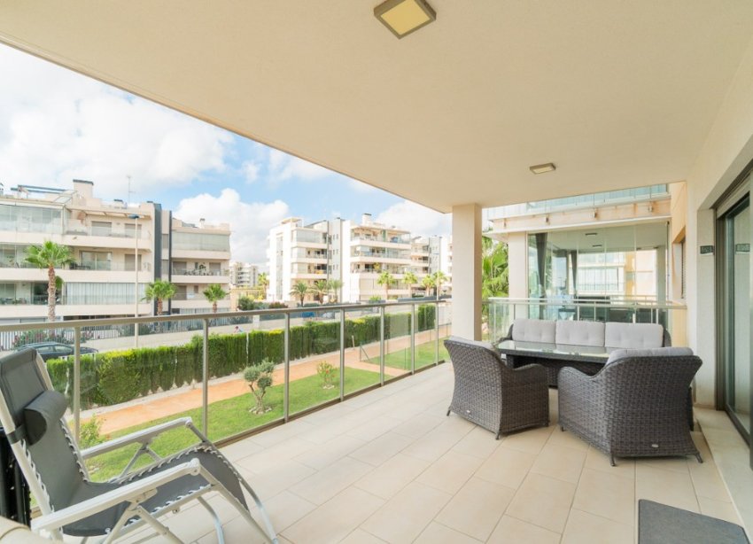 Resale - Apartment - Orihuela Costa - Villamartin