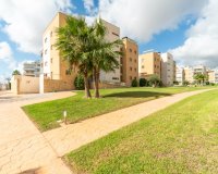 Resale - Apartment - Orihuela Costa - Villamartin