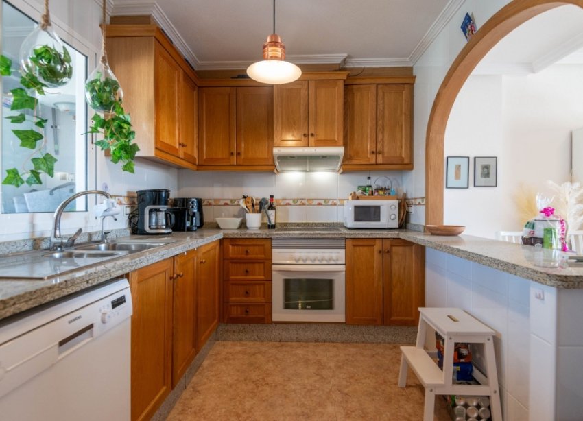 Resale - Apartment - Orihuela Costa - Villamartin