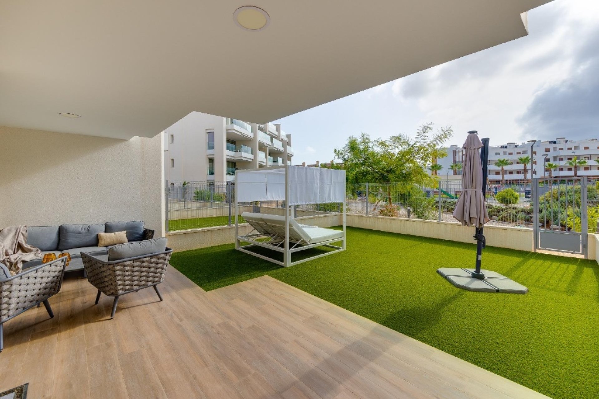 Resale - Apartment - Orihuela Costa - Villamartín