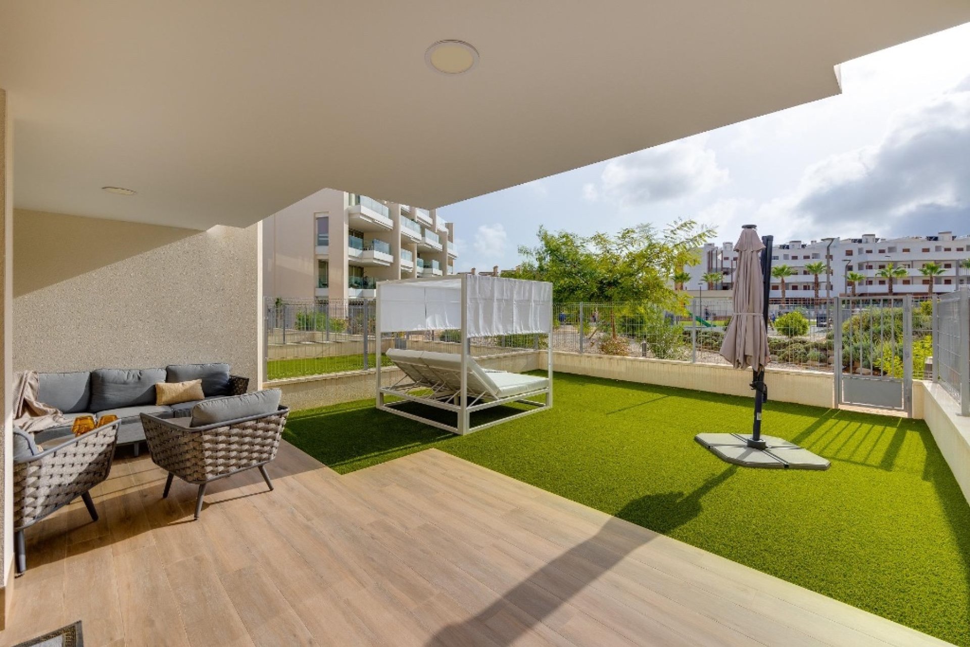 Resale - Apartment - Orihuela Costa - Villamartín