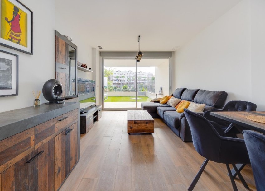 Resale - Apartment - Orihuela Costa - Villamartín