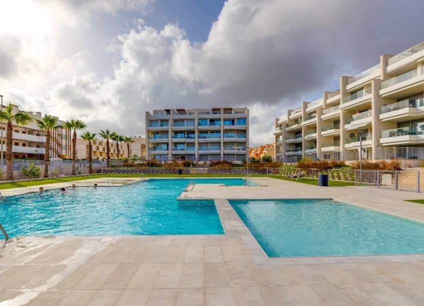 Resale - Apartment - Orihuela Costa - Villamartín