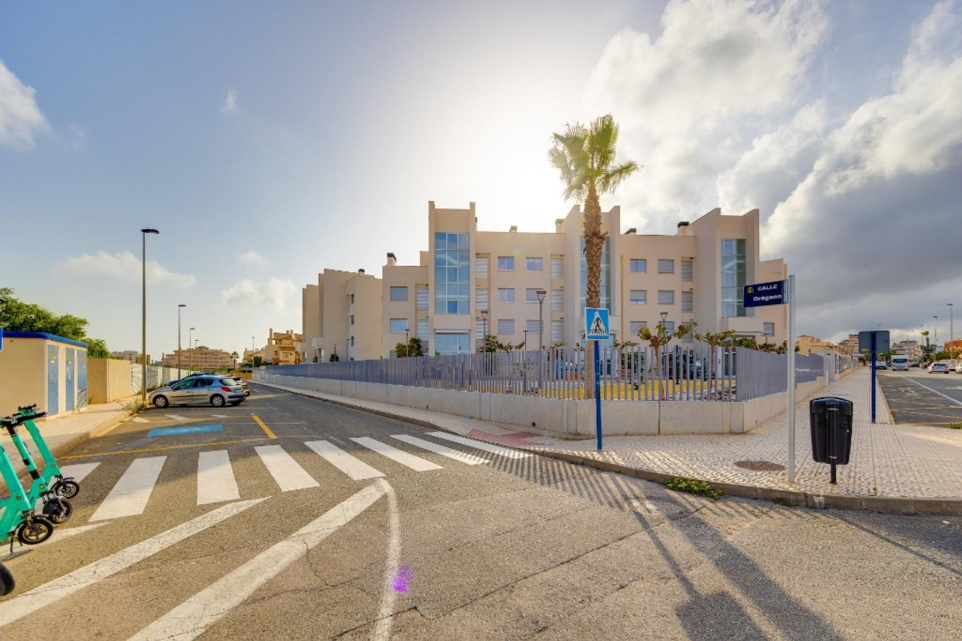 Resale - Apartment - Orihuela Costa - Villamartín