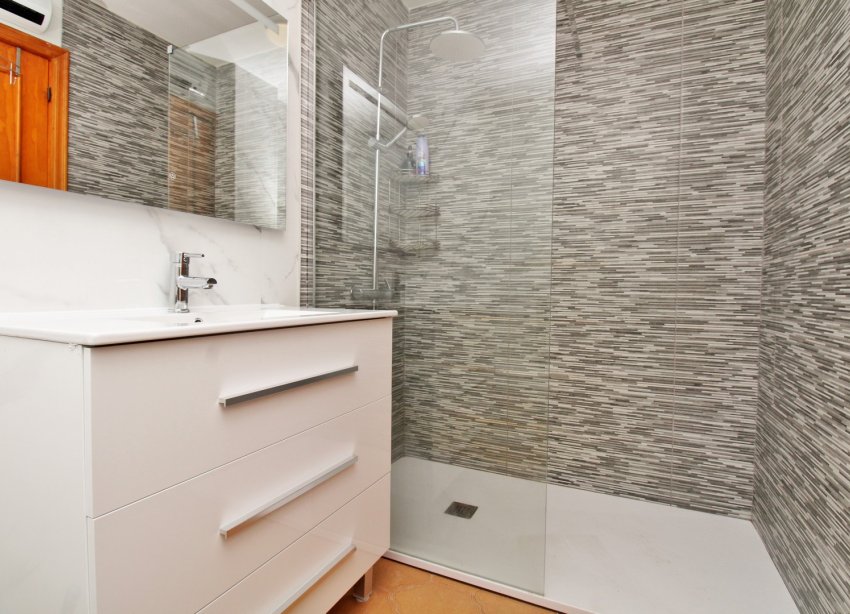 Resale - Apartment - Orihuela Costa - Villamartín