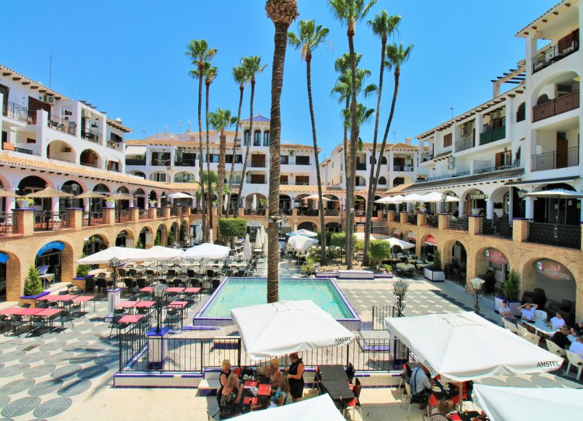 Resale - Apartment - Orihuela Costa - Villamartín